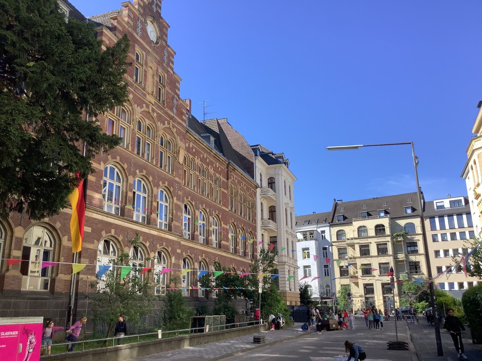 Schul- und Nachbarschaftsstraßen-Aktion 2025